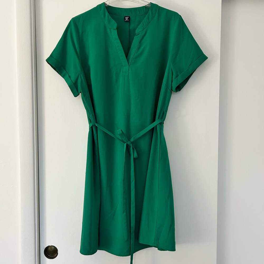 SHEIN Green Mini Dress with V-Neck - EUC